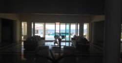 Lujosa Villa en Vista Catalina, frente al Mar.