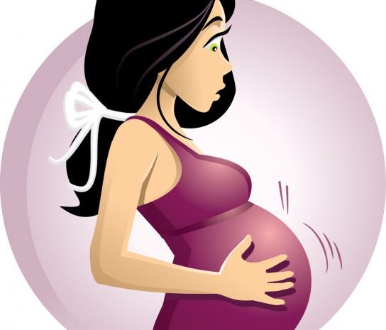  Cuándo una menor sale embarazada se tiene por norma expulsarla del centro educativo público o privado; ¿Qué procede?